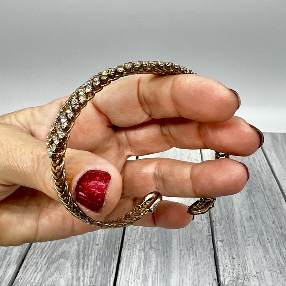 224. Rare Vintage Rhinestone Gold Tone Expandable Bracelet - Picture 5 of 8